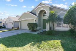 Picture of 422 Troon Circle, Davenport, FL 33897