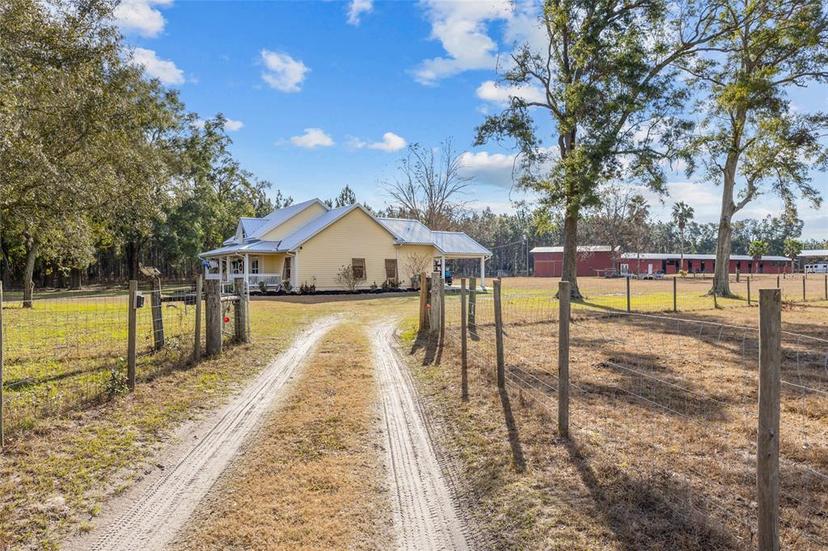 Picture of 3439 NE County Road 337, High Springs FL 32643