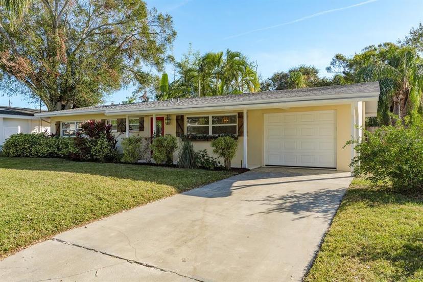 Picture of 13516 Croft Drive S, Largo FL 33774