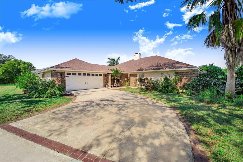 Picture of 6682 Englelake Drive, Lakeland, FL 33813