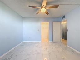 Picture of 2850 Somerset Drive Unit 204L, Lauderdale Lakes, FL 33311