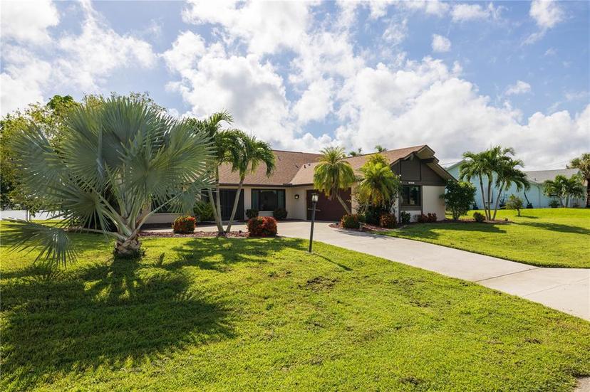 Picture of 327 SE 18Th Avenue, Cape Coral FL 33990