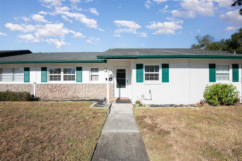 Picture of 225 N Hill Avenue Unit 60, Deland FL 32724