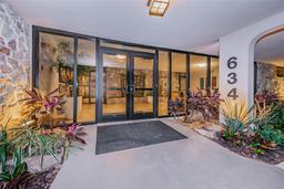 Picture of 634 Edgewater Drive Unit 447, Dunedin, FL 34698