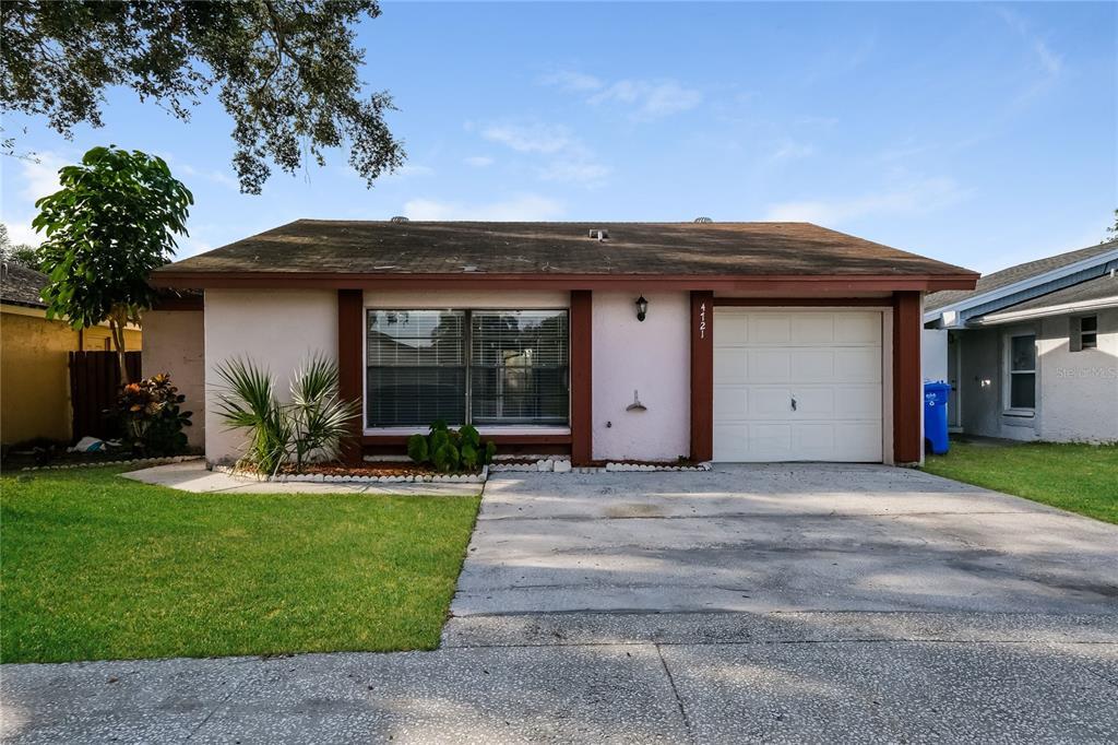 Picture of 4721 Grove Point Drive, Tampa, FL 33624