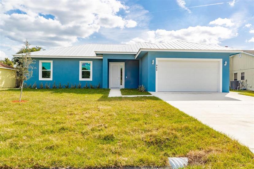 Picture of 942 SW Jaslo Avenue, Port Saint Lucie FL 34953