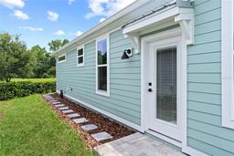 Picture of 12078 Lakeshore Way, Oxford, FL 34484