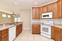 Picture of 1205 Longville Circle, Tavares, FL 32778