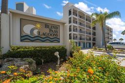 Picture of 9815 Harrell Avenue Unit 302, Treasure Island, FL 33706