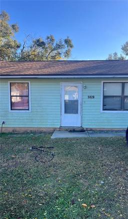 Picture of 5820 NW 2Nd Place, Ocala, FL 34482