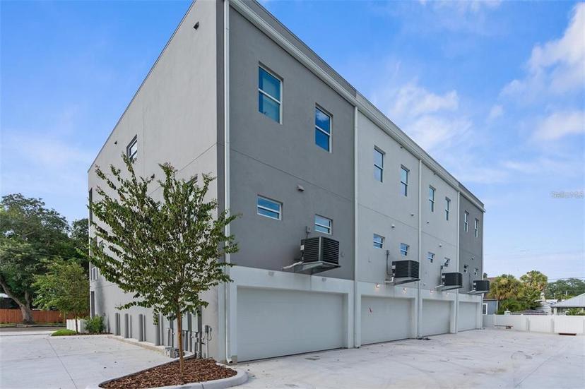 Picture of 102 W Adalee Street Unit 3, Tampa FL 33603