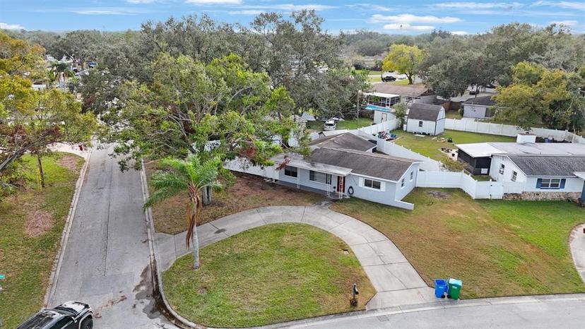 Picture of 10880 Village Green Avenue, Seminole FL 33772