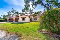 Picture of 99 W Riverview Avenue, Englewood, FL 34223