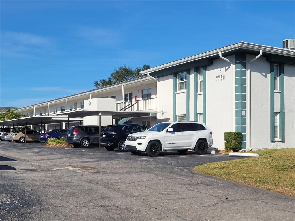 Picture of 7750 92Nd Street Unit 208, Seminole, FL 33777