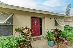 Picture of 718 N Jefferson Avenue Unit 718, Sarasota, FL 34237