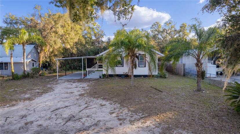 Picture of 13536 SE Sunset Harbor Road, Weirsdale FL 32195