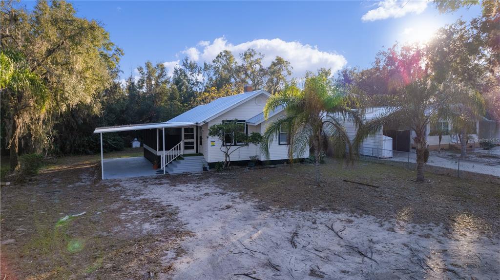 Picture of 13536 SE Sunset Harbor Road, Weirsdale, FL 32195