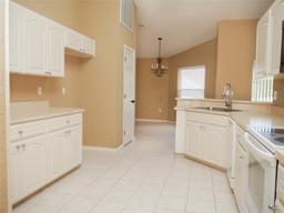 Picture of 5458 Oakford Drive, Lakeland, FL 33812