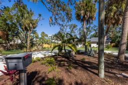 Picture of 1155 Tahiti Parkway, Sarasota, FL 34236