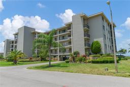 Picture of 8251 Brent Street Unit 936, Port Richey, FL 34668