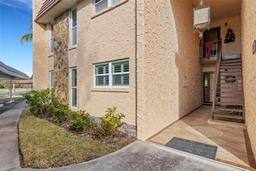 Picture of 105 Aspen Circle Unit 105, Seminole, FL 33777