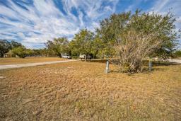 Picture of 2407 Rolling Hills Loop, Lake Wales, FL 33898