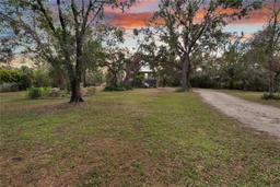 Picture of 1406 Butch Cassidy Trail, Wimauma, FL 33598