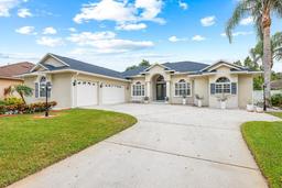 Picture of 636 Citrus Wood Lane, Valrico, FL 33594