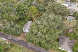 Picture of 668 NE 16Th Terrace, Gainesville, FL 32641