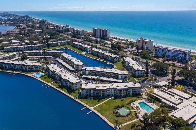 Picture of 4440 Exeter Drive Unit 303, Longboat Key FL 34228