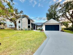 Picture of 3006 Country Lake Drive, Sebring, FL 33876