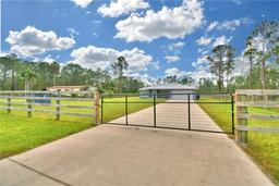 Picture of 117 Lake Caloosa Landing, Frostproof, FL 33843