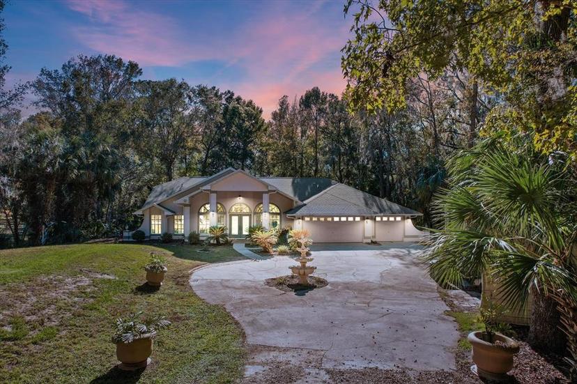 Picture of 90 Winding River Lane, Inglis FL 34449