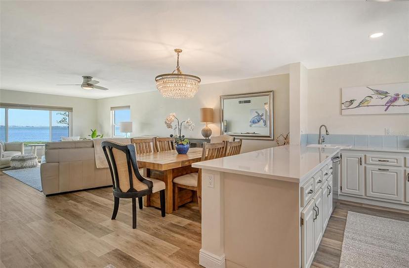 Picture of 4960 Gulf Of Mexico Drive Unit 206, Longboat Key FL 34228