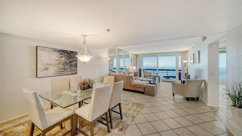 Picture of 1055 Gulf Of Mexico Drive Unit 504, Longboat Key FL 34228