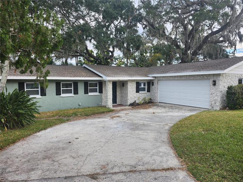 Picture of 3606 River Grove Drive, Tampa FL 33610