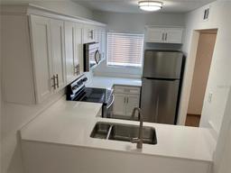 Picture of 260 Scottsdale Square Unit 260, Winter Park, FL 32792