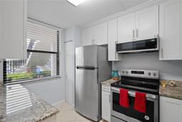 Picture of 1945 Pelican Landing Boulevard Unit 616, Clearwater, FL 33762