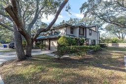 Picture of 1510 Mahogany Lane Unit 606, Palm Harbor, FL 34683