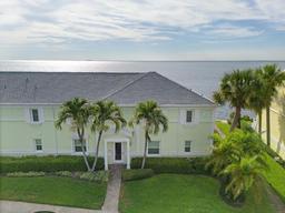 Picture of 4890 Coquina Key Drive Se Unit B, St Petersburg, FL 33705