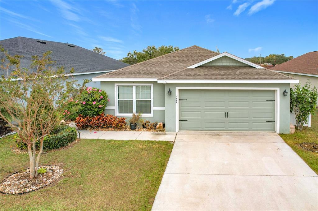 Picture of 369 St Georges Circle, Eagle Lake, FL 33839