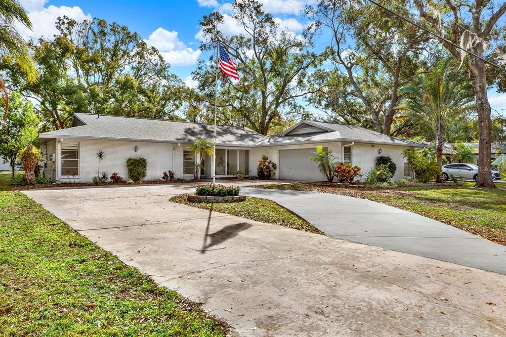 Picture of 3320 Lake Padgett Drive, Land O Lakes, FL 34639