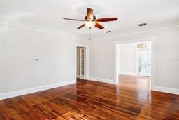 Picture of 323 W Hanna Avenue, Tampa, FL 33604