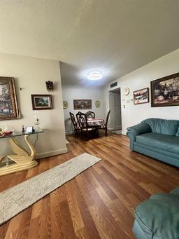 Picture of 1600 W Lake Parker Drive Unit B23, Lakeland, FL 33805