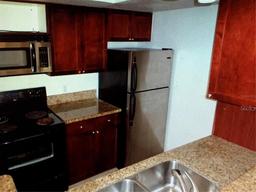 Picture of 5124 Conroy Road Unit 635, Orlando, FL 32811