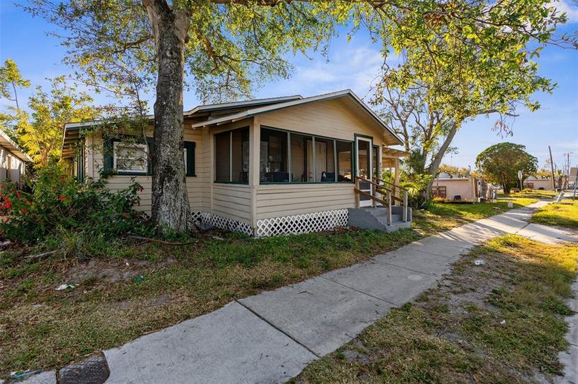 Picture of 4734 15Th Avenue S, St Petersburg FL 33711