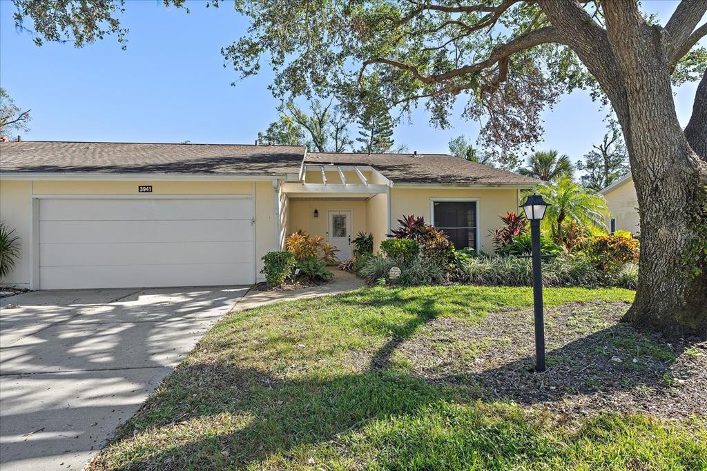 Picture of 3941 Oakhurst Boulevard Unit 3014, Sarasota, FL 34233