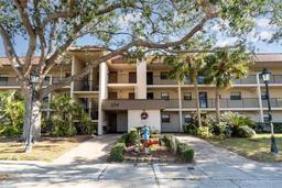 Picture of 104 Capri Isles Boulevard Unit 207, Venice, FL 34292