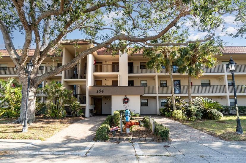 Picture of 104 Capri Isles Boulevard Unit 207, Venice FL 34292