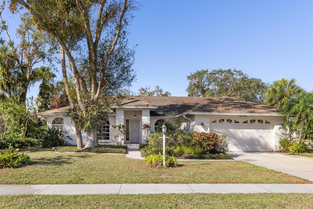 Picture of 4498 Diamond Circle E, Sarasota, FL 34233